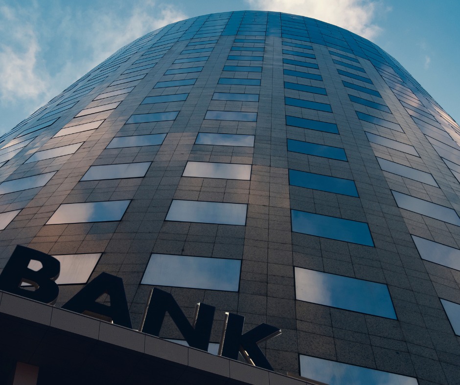 Banking & Financial Services
